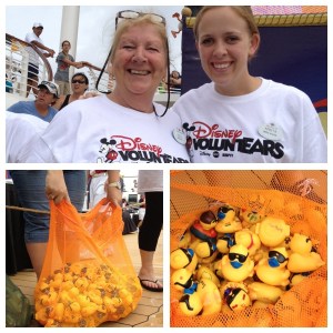 Disney VoluntEARS collected the ducks to take to the start line.