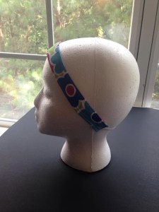 One lucky ready will win this headband from RUNway Gear.